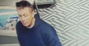 В Гае мужчина, забрав чужой пакет в магазине, оставил двухлетнюю больную девочку без медицинского оборудования