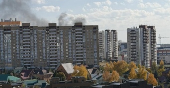 В Оренбурге на территории ТРЦ «КИТ» произошло возгорание утеплителя
