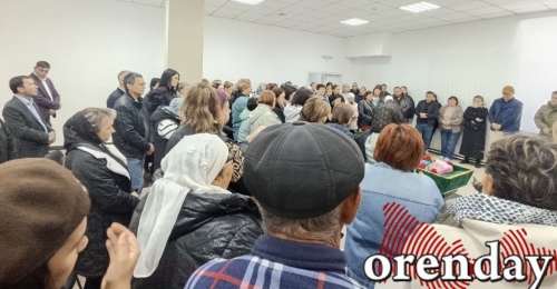 В Оренбургской области родные и близкие прощаются с Венерой Юлдашевой