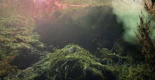 В Гайском округе женщина задержана за поджог 11 тюков сена