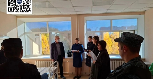 В Оренбурге обвиняемую в убийстве коллеги медсестру доставили в СИЗО (18+)