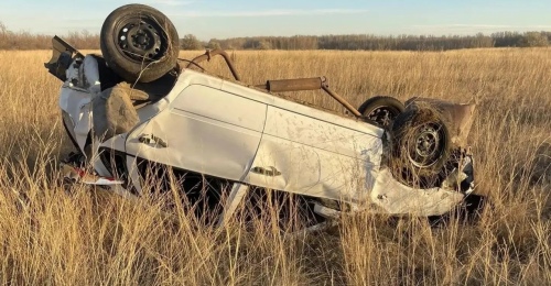 В Саракташском районе водитель «Лады Калины» попал сначала в ДТП, потом - в больницу