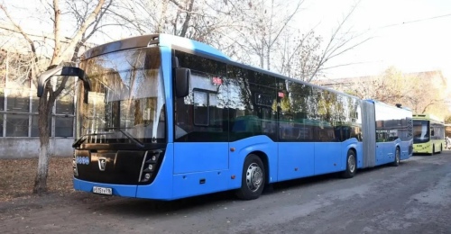 На дорогах Оренбурга проверяют манёвренность автобуса-«гармошки»
