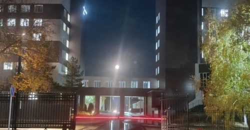 Во дворе Оренбургской областной больницы имени Войнова случился потоп