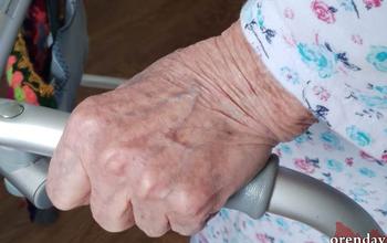 Оренбургская пенсионерка поблагодарила полицию за задержание курьера, перевозившего деньги мошенников