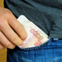 Мошенница украла у жителя Аcекеевского района десять тысяч рублей 