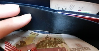 В Пономаревском районе у женщины обманным путем украли выплаты за погибшего на СВО сына