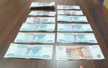 В Бузулуке инспектор ДПС попался на взятке в 88 000 рублей