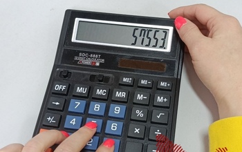 В Орске школьный бухгалтер «заработала» 6,5 миллиона рублей, завышая себе зарплату