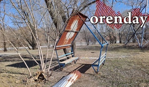 Разрушенные лестницы и горы мусора: горожан вынуждают забыть о Зауральной роще