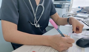 В Оренбурге пенсионер больше года не может получить инвалидность из-за нерасторопности сотрудников поликлиники