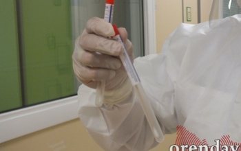Оренбурженке через суд отменили штраф за неразмещение сведений о вакцинации
