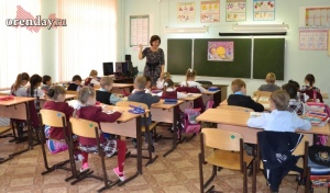 Школьники Оренбуржья с начала мая вместо звонков будут слушать песни Победы 