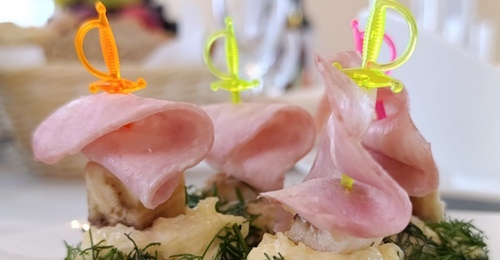 Как пережить новогоднюю ночь без переедания