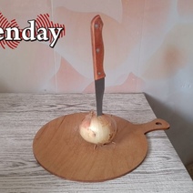 Он ей лук кинул в глаз, а она – нож в ягодицу: в суде Оренбуржья разбирались с высокими семейными отношениями