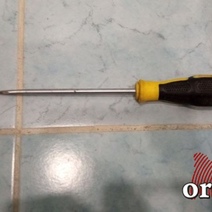 В Медногорске мужчина ограбил «Пятерочку», напав на кассира с отверткой