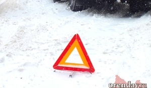 Гибель и травмы на дорогах: за сутки в Оренбуржье произошло несколько крупных ДТП