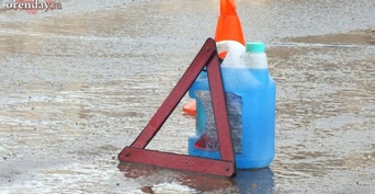 Вежливый водитель: в Бугуруслане мужчина на авто сбил пешехода, помог подняться и уехал