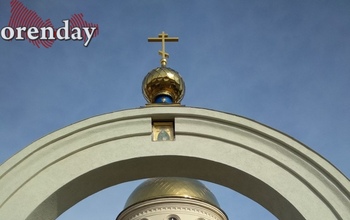 В оренбургских храмах молятся о здравии пострадавших на рухнувшей карусели
