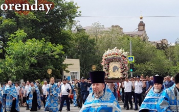 Православные оренбуржцы празднуют Рождество Пресвятой Богородицы