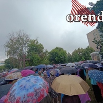 Крестный ход в Оренбурге дважды попал под проливной дождь