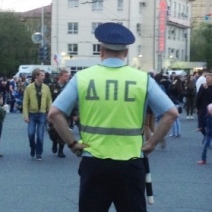 В День народного единства возле Национальной деревни в Оренбурге не проедешь