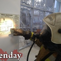 Двое молодчиков по заданию куратора пытались спалить жилье наркокурьера, но ошиблись дверью