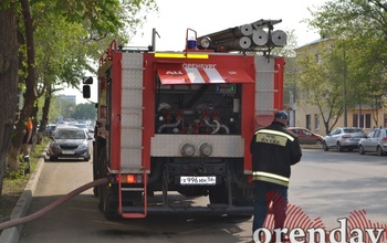В Оренбурге вечером произошли два серьезных пожара