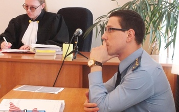 В Оренбурге за публичное оскорбление полицейского осужден мужчина