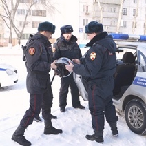 В Оренбурге мужчина на улице Волгоградской избил и ограбил прохожего