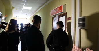 Пятеро на одного: в Новотроицке толпа мужчин напала на местного жителя