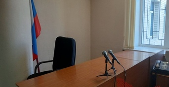 Таксист вез мужчину из Гая в аэропорт, а довез до кювета