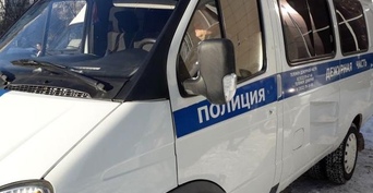 В Орске ищут парня, открывшего стрельбу по машине с пенсионерами