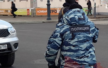 В Оренбурге так и не нашли владельца арсенала, найденного у медцентра на пр. Победы