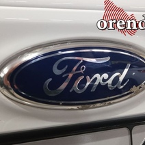 Оренбуржец взыскал ущерб, причиненный падением снежной глыбы на его «Форд»