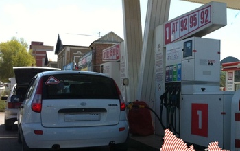 За 8 лет бензин в Оренбургской области подорожал больше, чем на 20 рублей