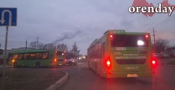 Оренбуржцы интересуются: где утром автобусы