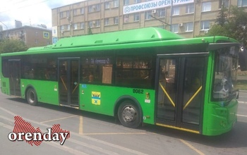 В Оренбурге на маршруты ежедневно выезжают порядка двухсот муниципальных автобусов