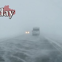 Дороги перекрыты: погода в Оренбуржье решает, кому ехать, а кому сидеть дома