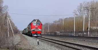 В Оренбуржье внучка отсудила компенсацию за гибель бабушки на железнодорожных путях (18+)
