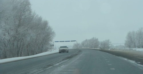 Оренбуржцам рассказали, как не попасть в беду на гололеде
