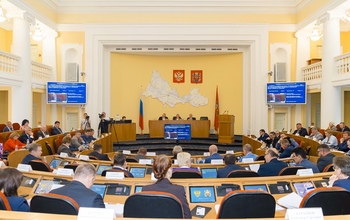 Депутаты оренбургского Заксоба подняли до 200 тысяч рублей штрафы за незаконный выброс мусора и отказали в помощи «детям войны»