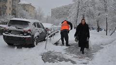 Уфа снежная, не чищеная: власти объяснили причины плохой уборки снега в городе