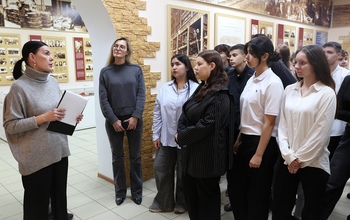 Более 250 студентов и школьников посетили Медногорский МСК в 2025 году