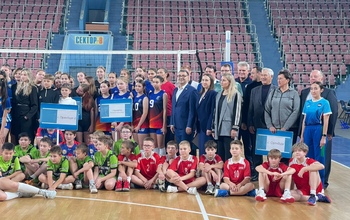 Сергей Бабин принял участие в открытии турнира по волейболу памяти тренера Николая Бухвалова