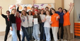 Новотроицкие студенты представили школьникам металлургические профессии