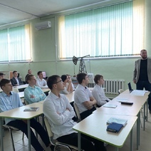 В Ташлинском техникуме работники «Сладковско-Заречного» провели для студентов первую лекцию