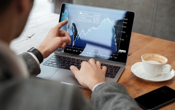 Осенняя экономика. Куда идут инвесторы в условиях снижающейся ставки Центробанка