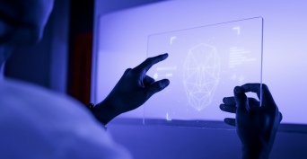 ВТБ развивает ИИ-агентов: от советников к автономным действиям