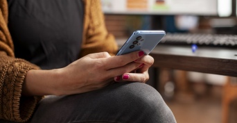К владельцам iPhone вернулась бесконтактная оплата и бонусы